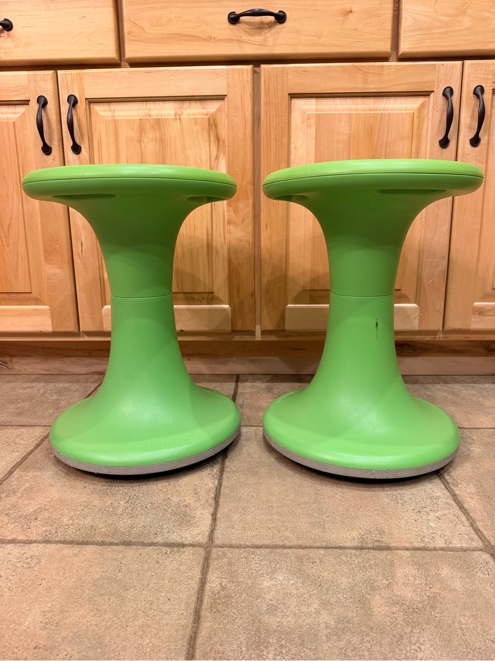 Lakeshore Learning Active Wobble Stool Lime Green Flexible Seating